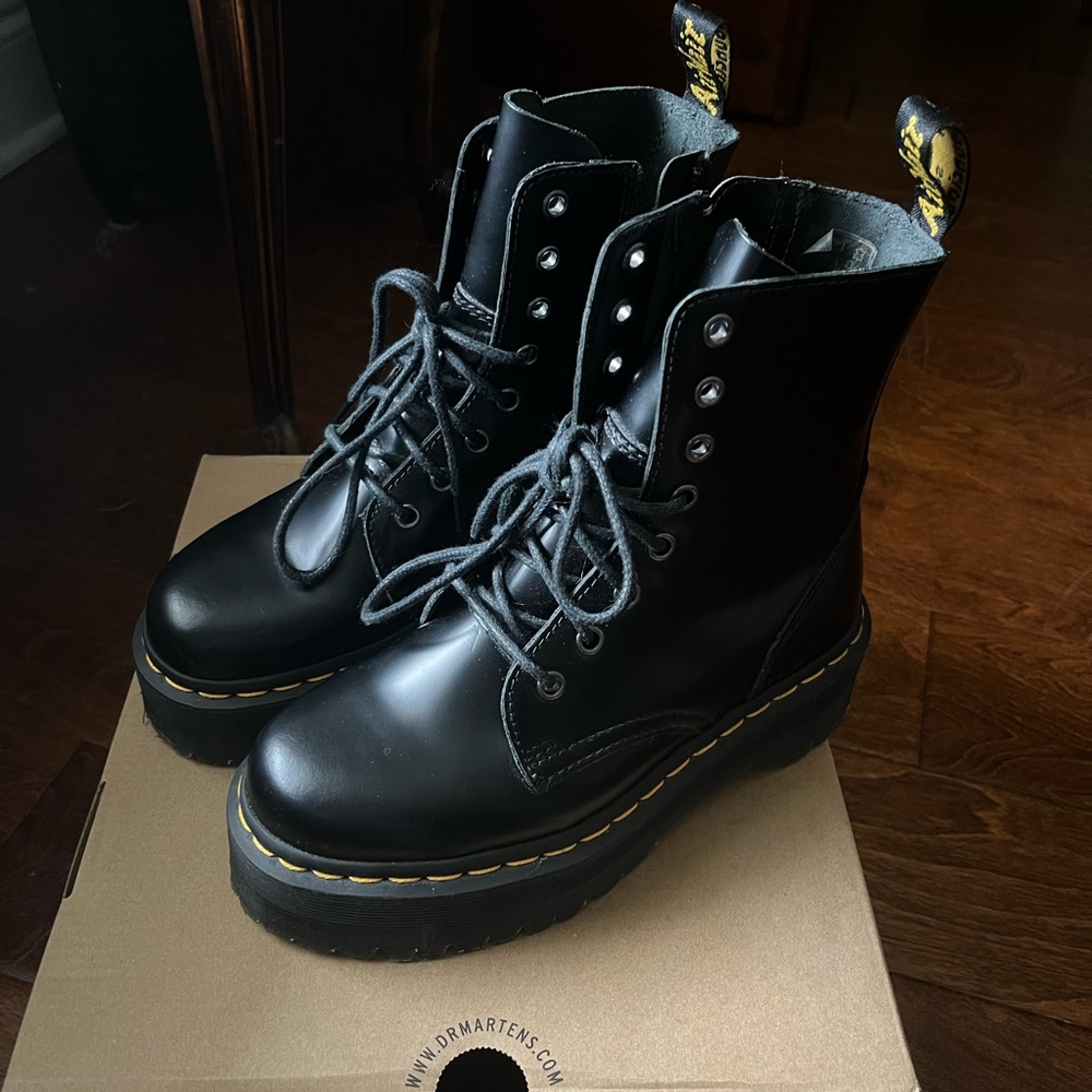 Dr. Martens Jadon Platform Boot